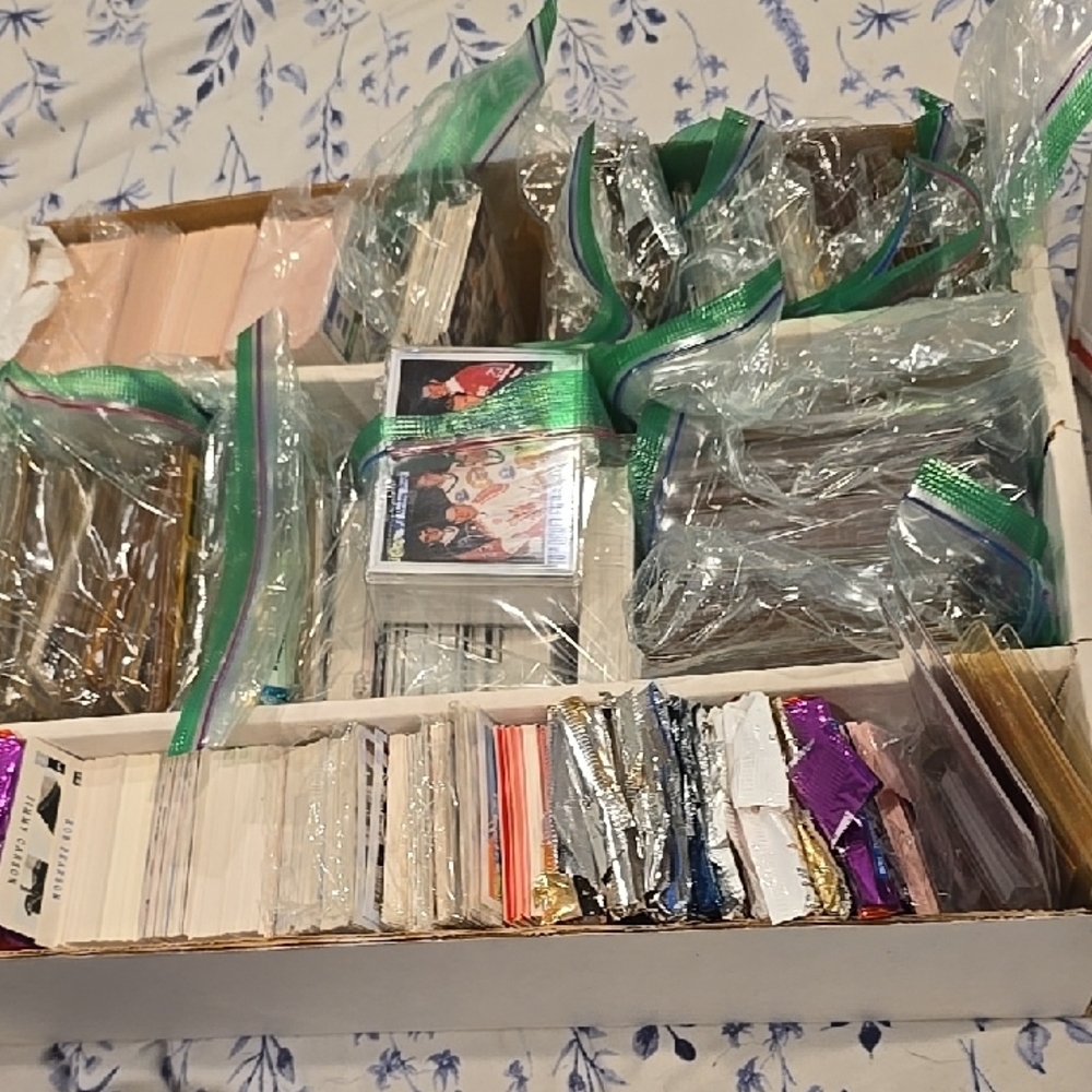 HOCKEY NHL CARD LOTS 1990s NHL 200 RANDOM CARDS MYSTERY